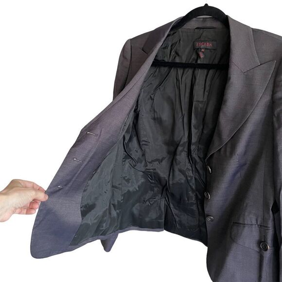 ESCADA Blazer 40 - Picture 2 of 6